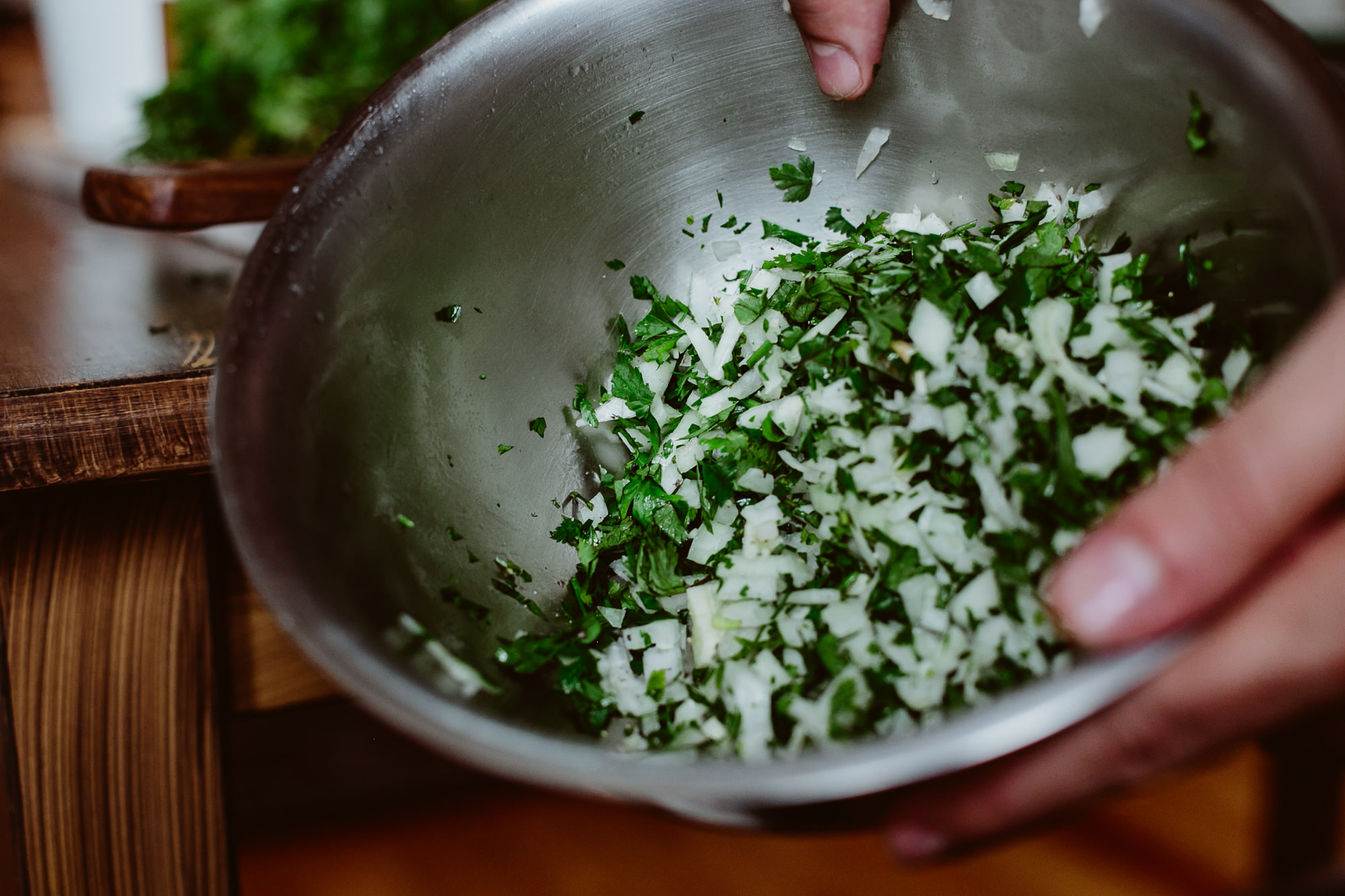 Pataniscas de Bacalhau salsa cebola